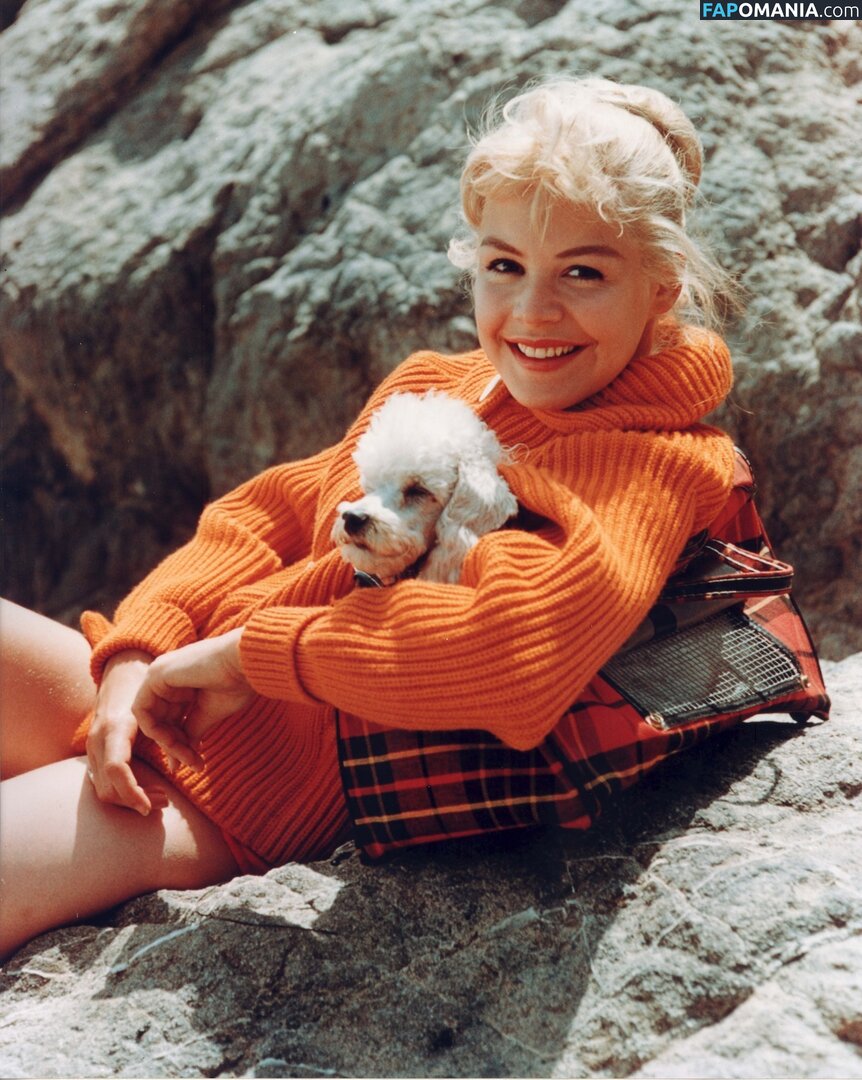 Vintage Sexy Celebs Meztelen OnlyFans  Kikerült fotó #30