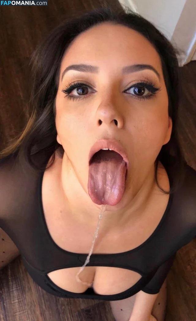 Violet Fiore / VioletFiori / https: / violetfiore Meztelen OnlyFans  Kikerült fotó #4