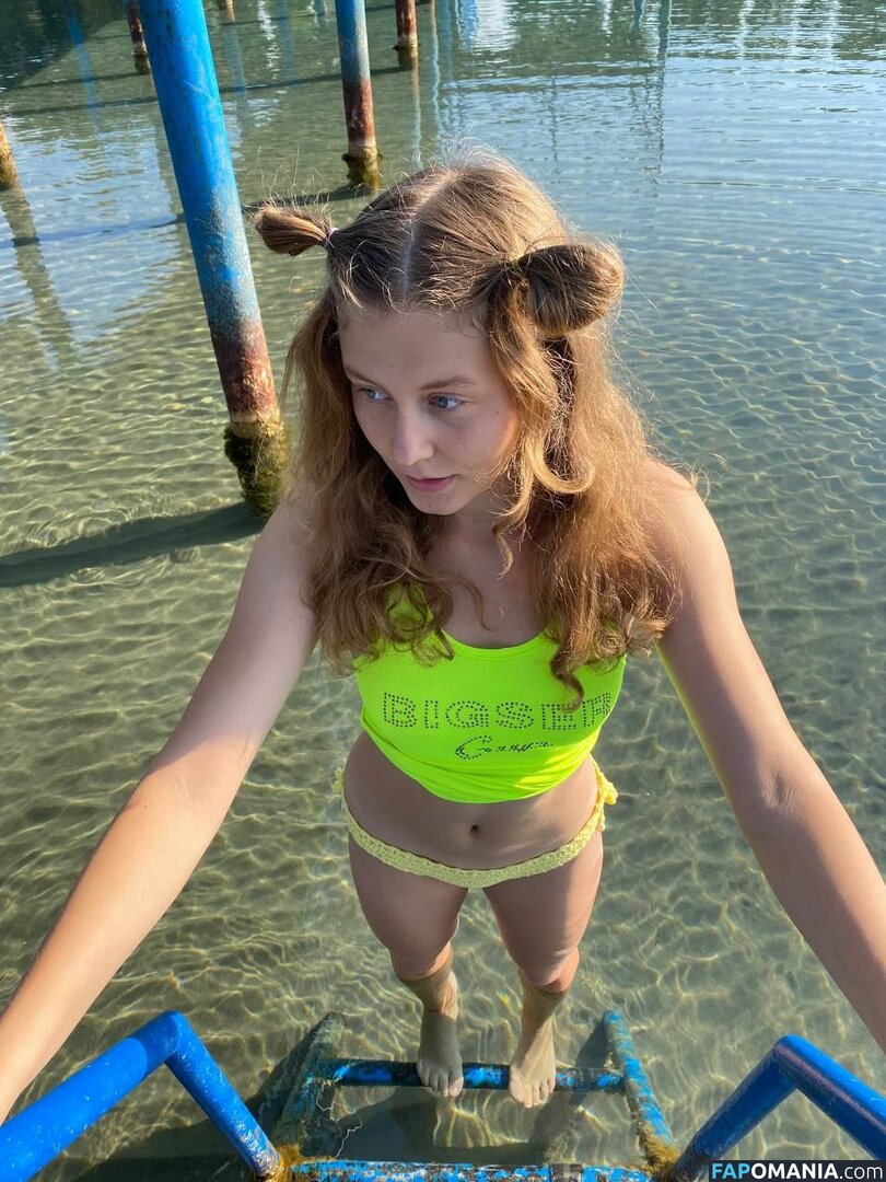 _vitaniemi01 / bloom.xvi / nayane_vitali01 / vitaniemi Meztelen OnlyFans  Kikerült fotó #474