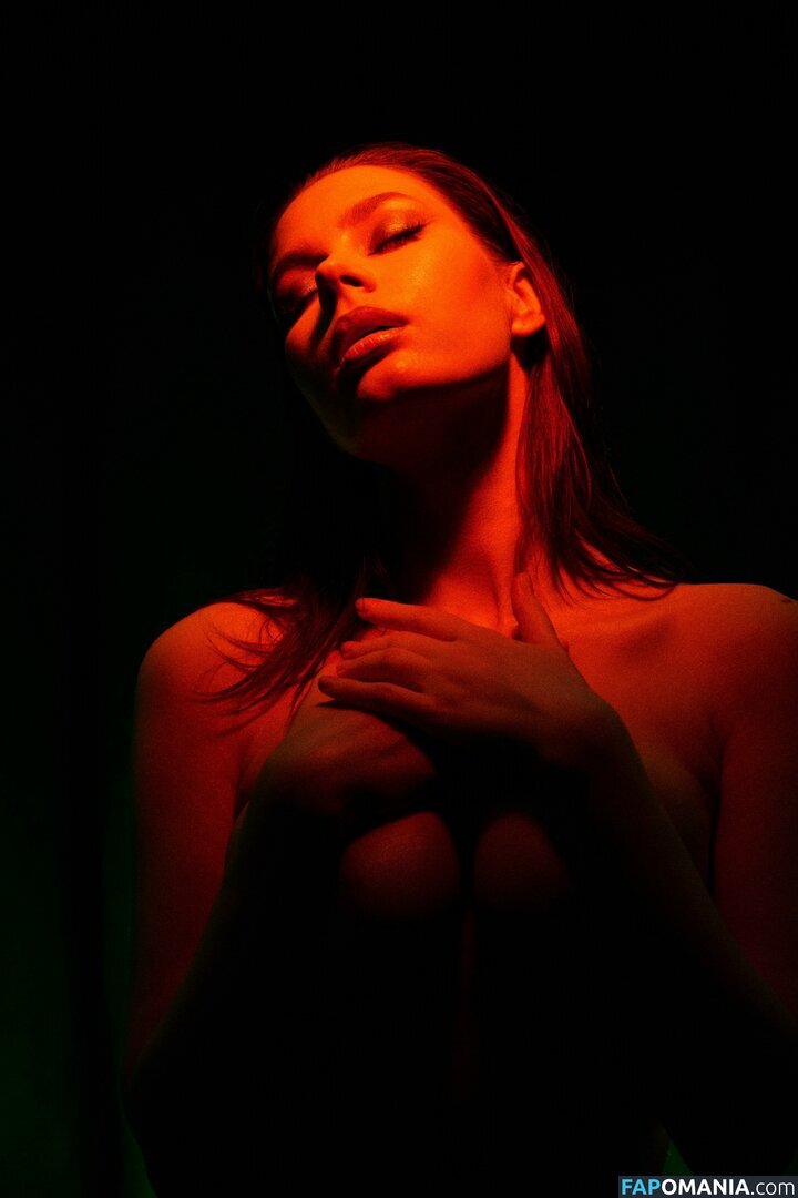 Vlada Vasuhno Meztelen OnlyFans  Kikerült fotó #3