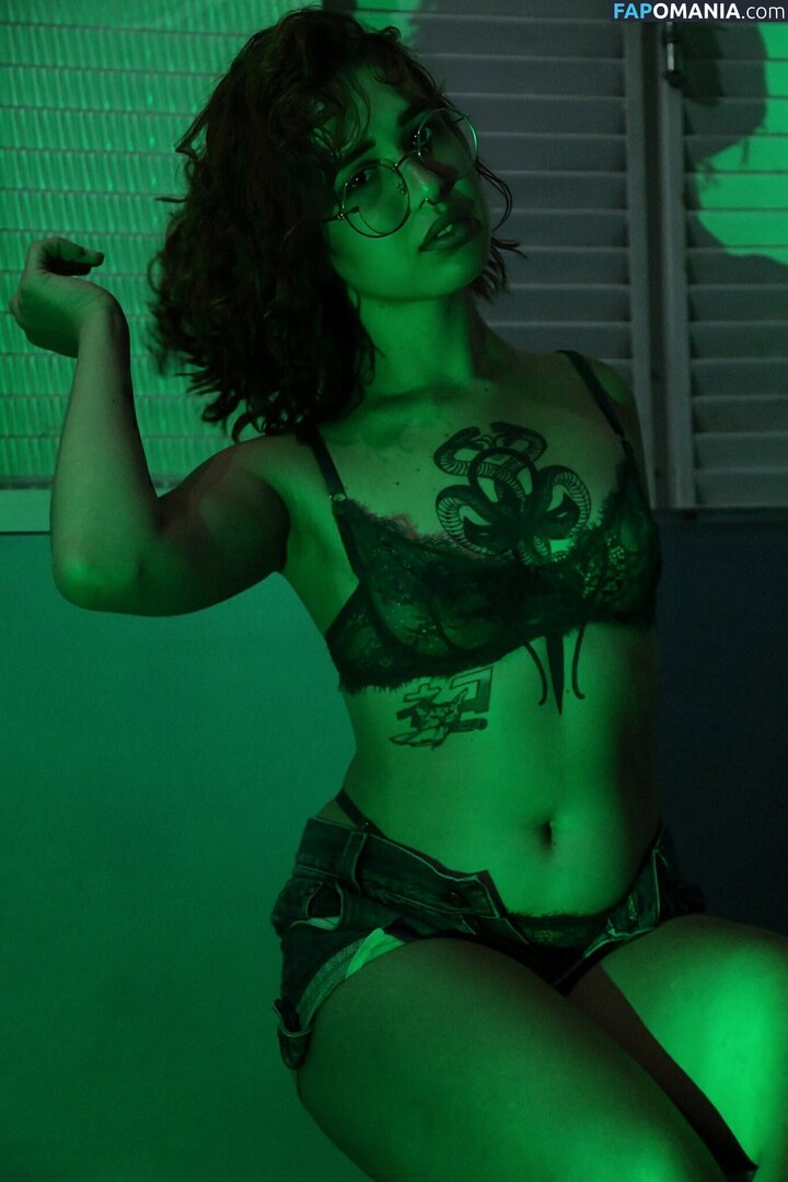 Von Poison / VonPoison_ / https: / von_poison / vonpoison Meztelen OnlyFans  Kikerült fotó #3