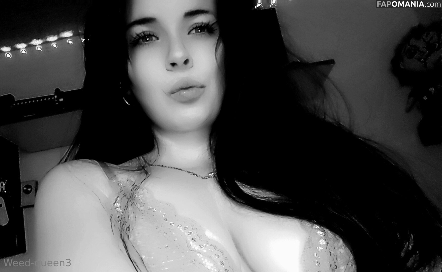 weedqueen33 / weedqueenofficialpage Meztelen OnlyFans  Kikerült fotó #11