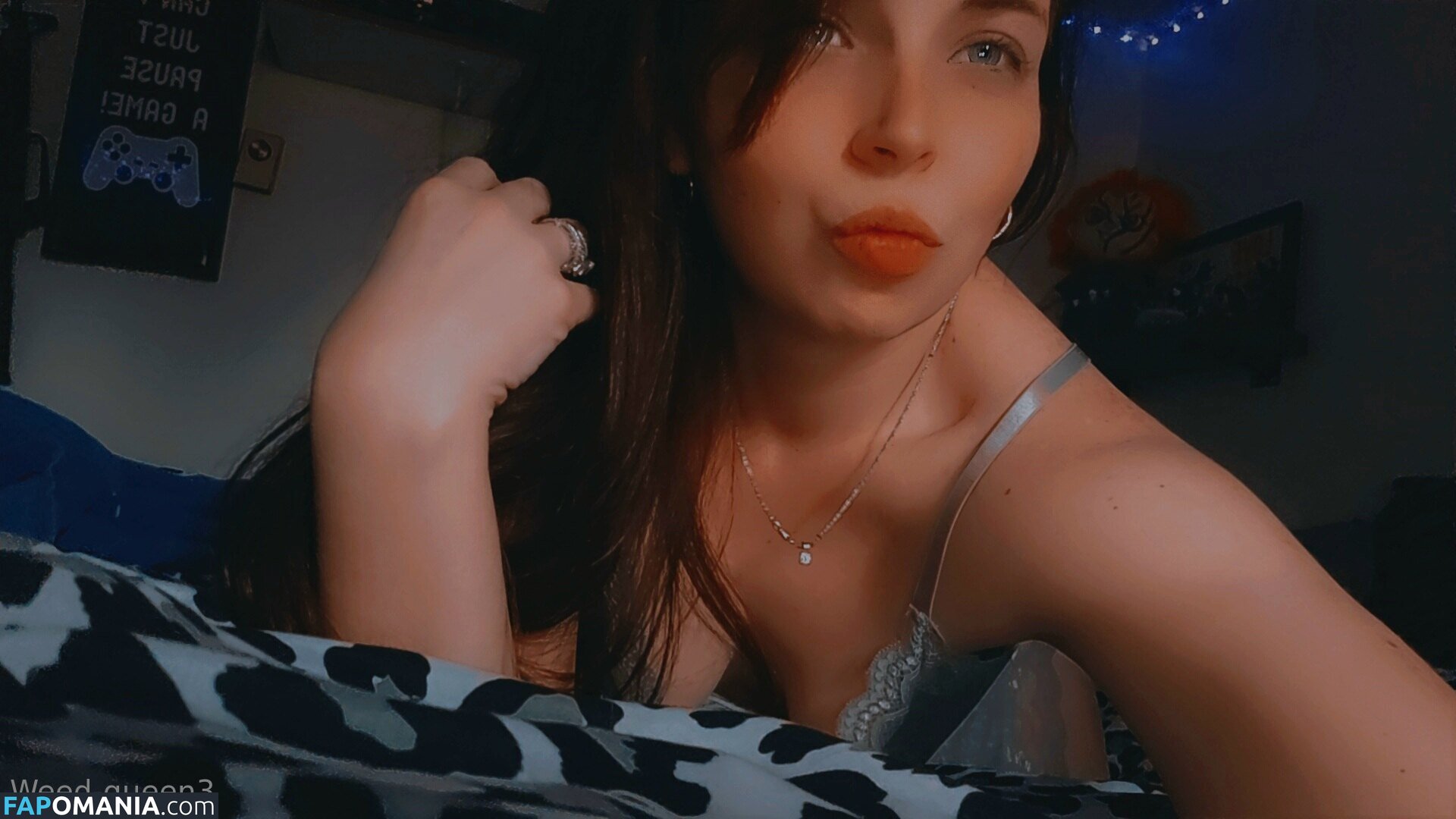 weedqueen33 / weedqueenofficialpage Meztelen OnlyFans  Kikerült fotó #14