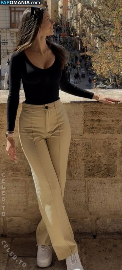 Weristalexandra / alexandra.vlv Meztelen OnlyFans  Kikerült fotó #3