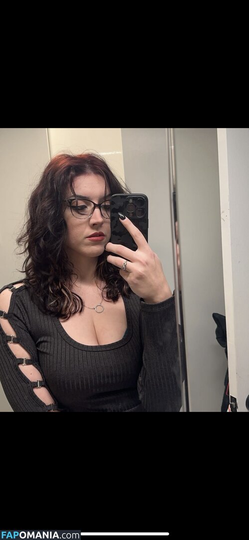 Wetsneakers / vstyle83 Meztelen OnlyFans  Kikerült fotó #1