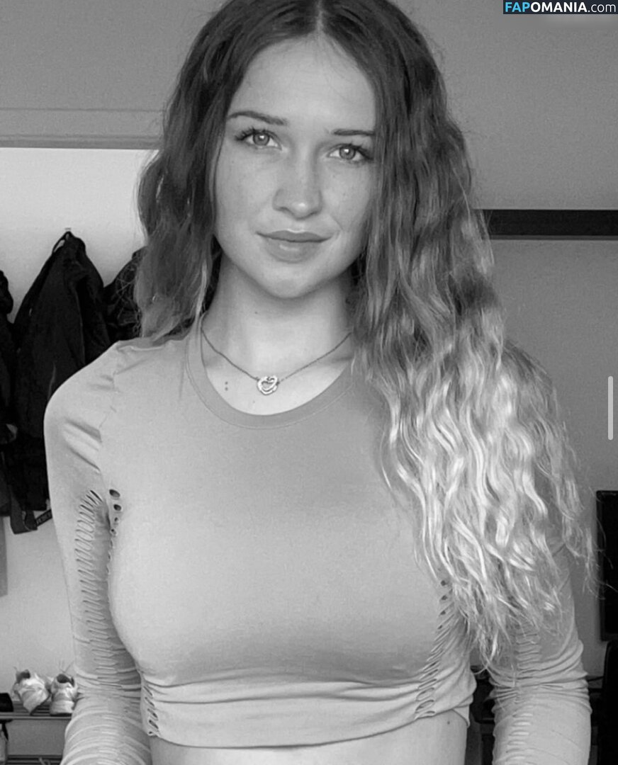 Wieke / wieke.l / wieke_l / wiekelanganke3244 Meztelen OnlyFans  Kikerült fotó #55