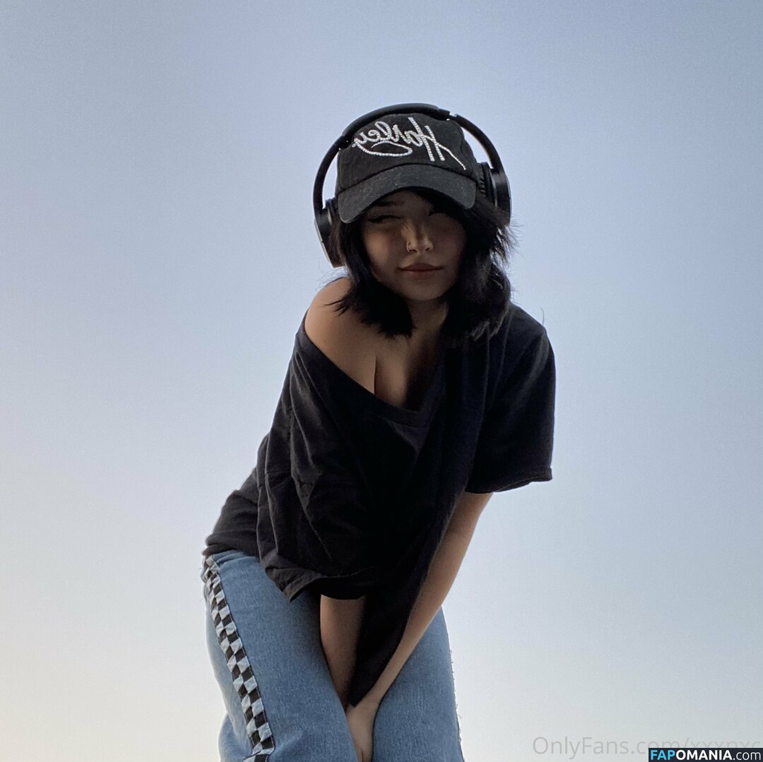 nikki / starbits27 / wtsdafuzz / xxxnxc Meztelen OnlyFans  Kikerült fotó #661