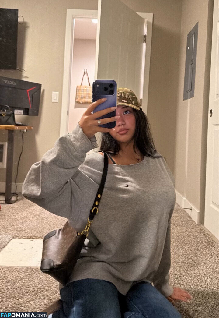 Valentinareyes_009 / trashbin12389472134 / x-valentina-x / x.valentina.x Meztelen OnlyFans  Kikerült fotó #2