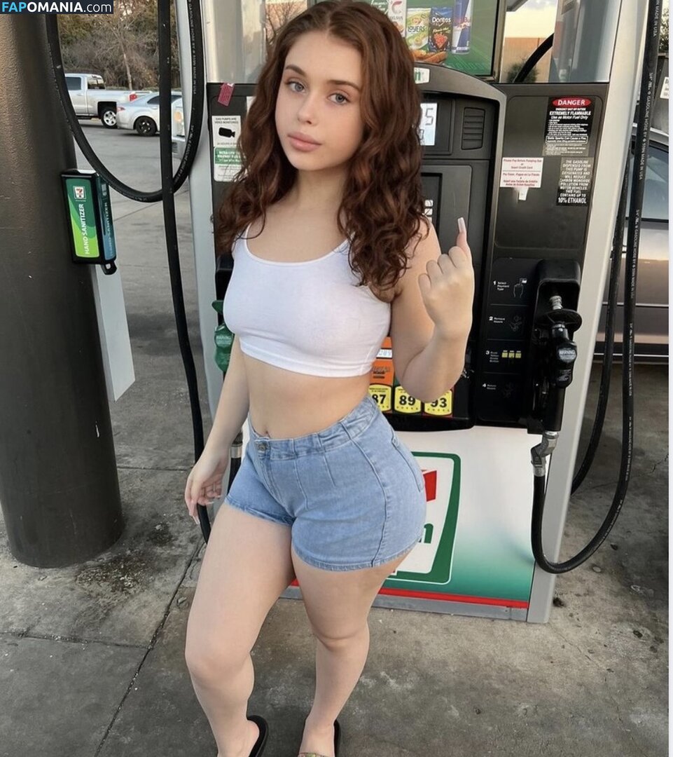 juliaaluv1 / xoxojulia / xoxojuliaa Meztelen OnlyFans  Kikerült fotó #3