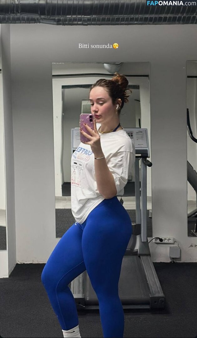 Yagmur Simsek / https: / rainsimsek98 / yagmrsmsk / yamursimseek Meztelen OnlyFans  Kikerült fotó #9