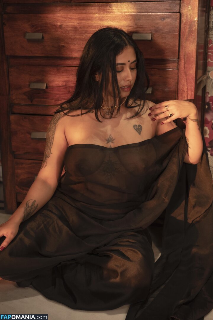 Yajna Seni / yajnaseni25 Meztelen OnlyFans  Kikerült fotó #21