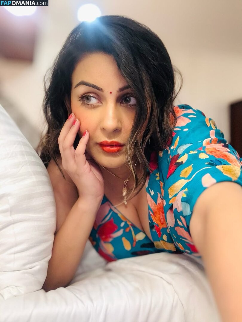 Yamini Malhotra / https: / yamini.malhotra Meztelen OnlyFans  Kikerült fotó #8