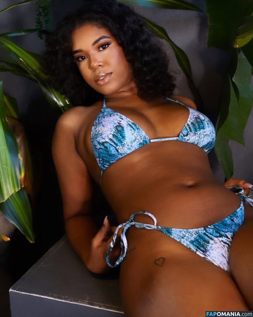 Yasmeen Kearra / yaskearra / yasmeen.kearra Meztelen OnlyFans  Kikerült fotó #7
