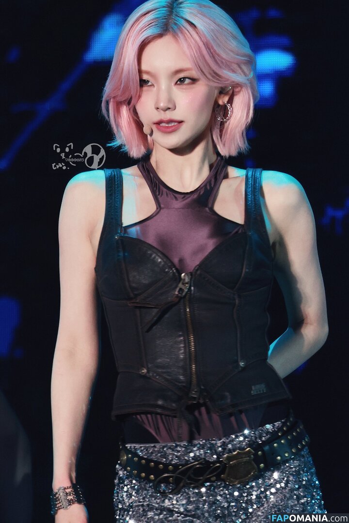 Hwang Ye-ji / ITZY (예지 / Yeji / yezyizhere Meztelen OnlyFans  Kikerült fotó #27