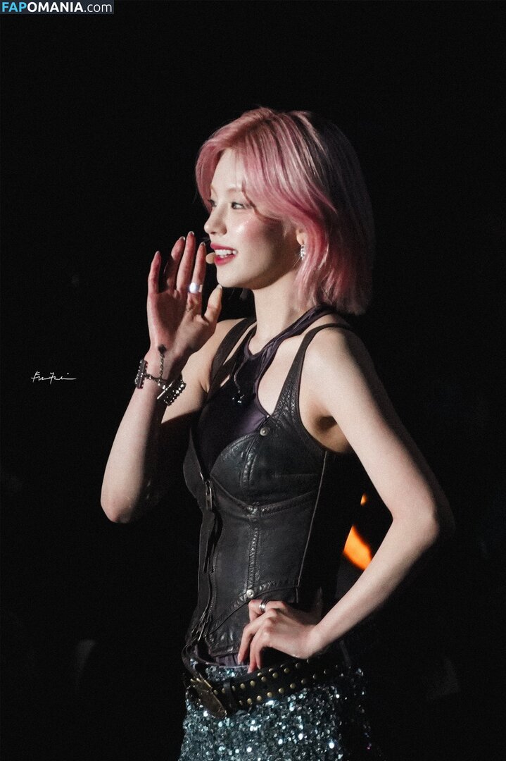 Hwang Ye-ji / ITZY (예지 / Yeji / yezyizhere Meztelen OnlyFans  Kikerült fotó #29