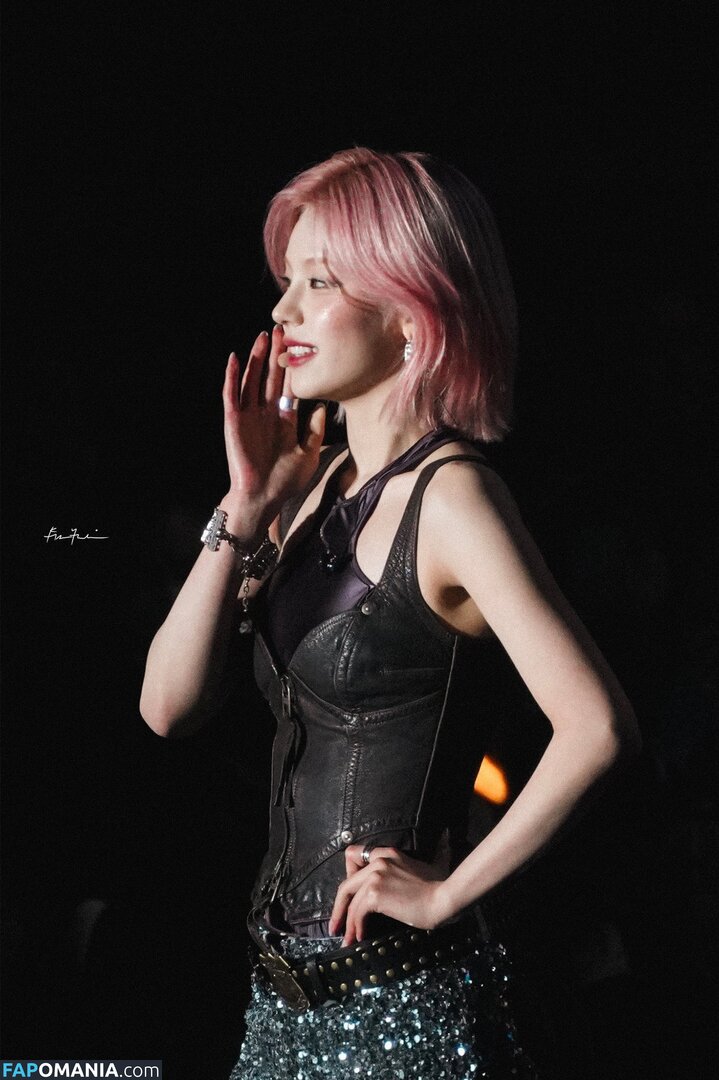 Hwang Ye-ji / ITZY (예지 / Yeji / yezyizhere Meztelen OnlyFans  Kikerült fotó #30