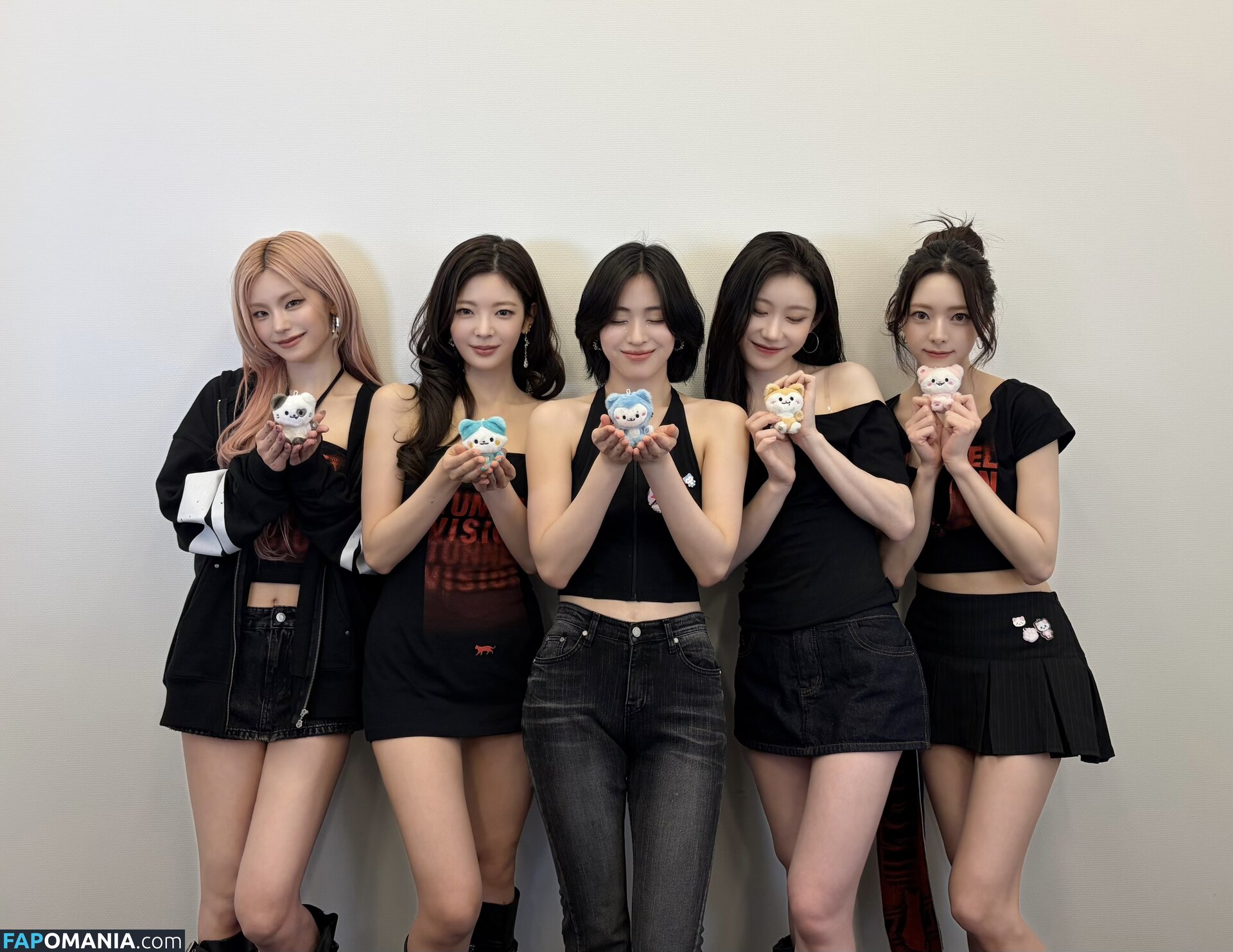 Hwang Ye-ji / ITZY (예지 / Yeji / yezyizhere Meztelen OnlyFans  Kikerült fotó #43