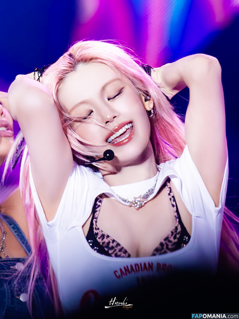 Hwang Ye-ji / ITZY (예지 / Yeji / yezyizhere Meztelen OnlyFans  Kikerült fotó #44