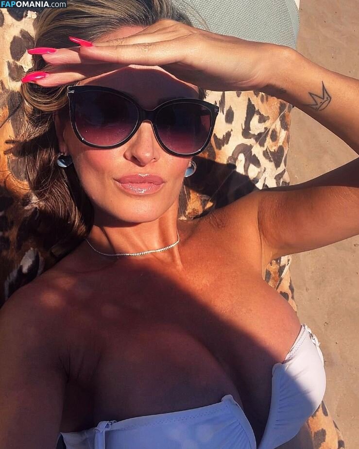 Manuela Blanch / Ylennoir / manuelablanch_official Meztelen OnlyFans  Kikerült fotó #70