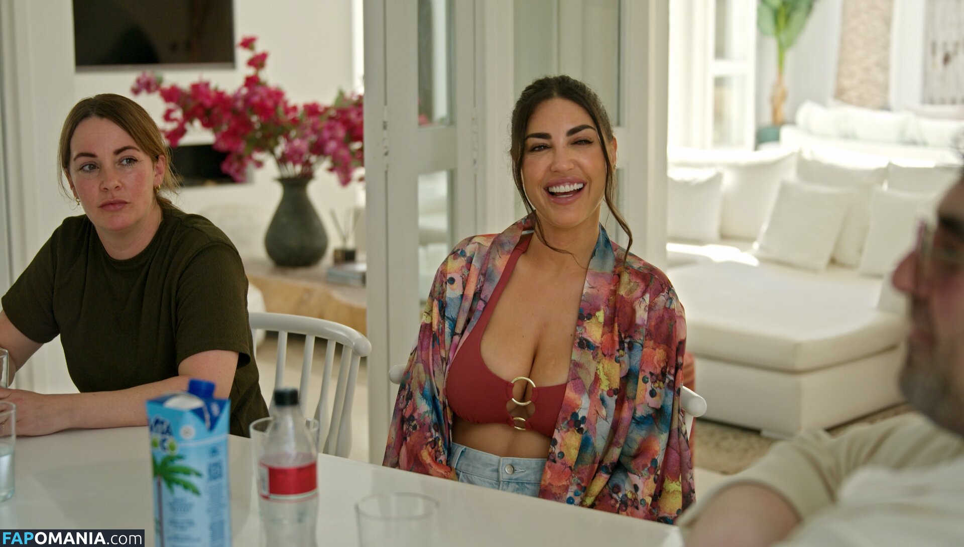 Yolanthe Cabau / https: / yolanthecabau Meztelen OnlyFans  Kikerült fotó #6