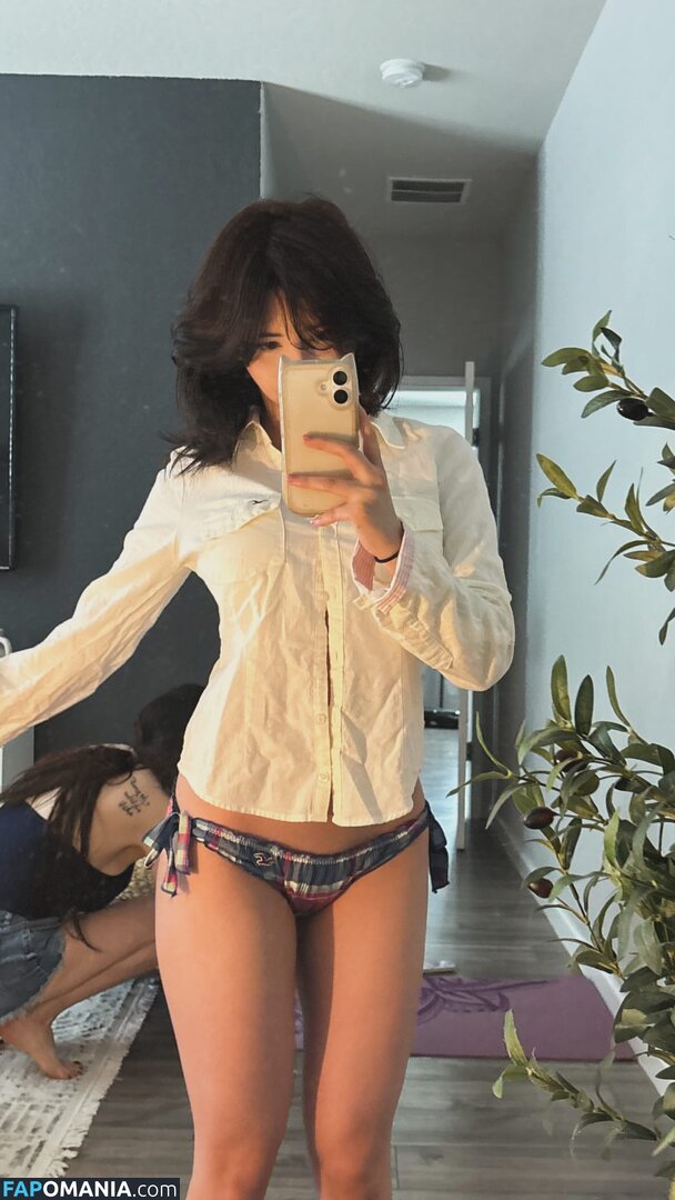 Yukiifoxx / Zelly Meztelen OnlyFans  Kikerült fotó #1