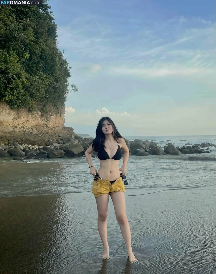 Yuri Gen / ilyrgennn / yengshdx_ Meztelen OnlyFans  Kikerült fotó #7