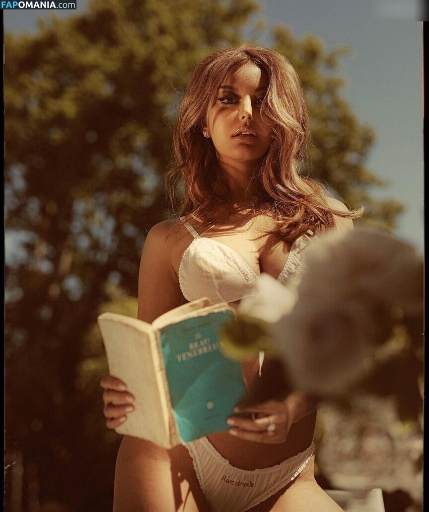 Zahia Dehar / zahiaofficiel Meztelen OnlyFans  Kikerült fotó #297