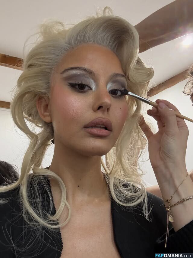 Zahia Dehar / zahiaofficiel Meztelen OnlyFans  Kikerült fotó #312