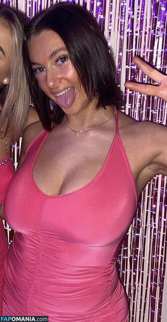 Zahra / zahr4 / zahrarai Meztelen OnlyFans  Kikerült fotó #3