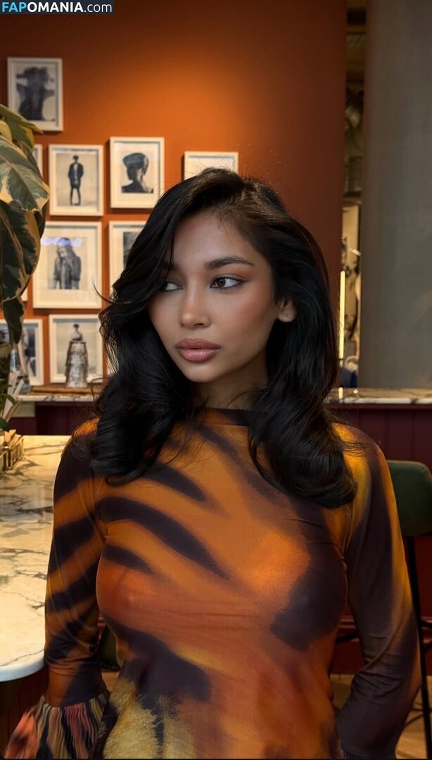 Zaina Sarah / zaina.sarah Meztelen OnlyFans  Kikerült fotó #3