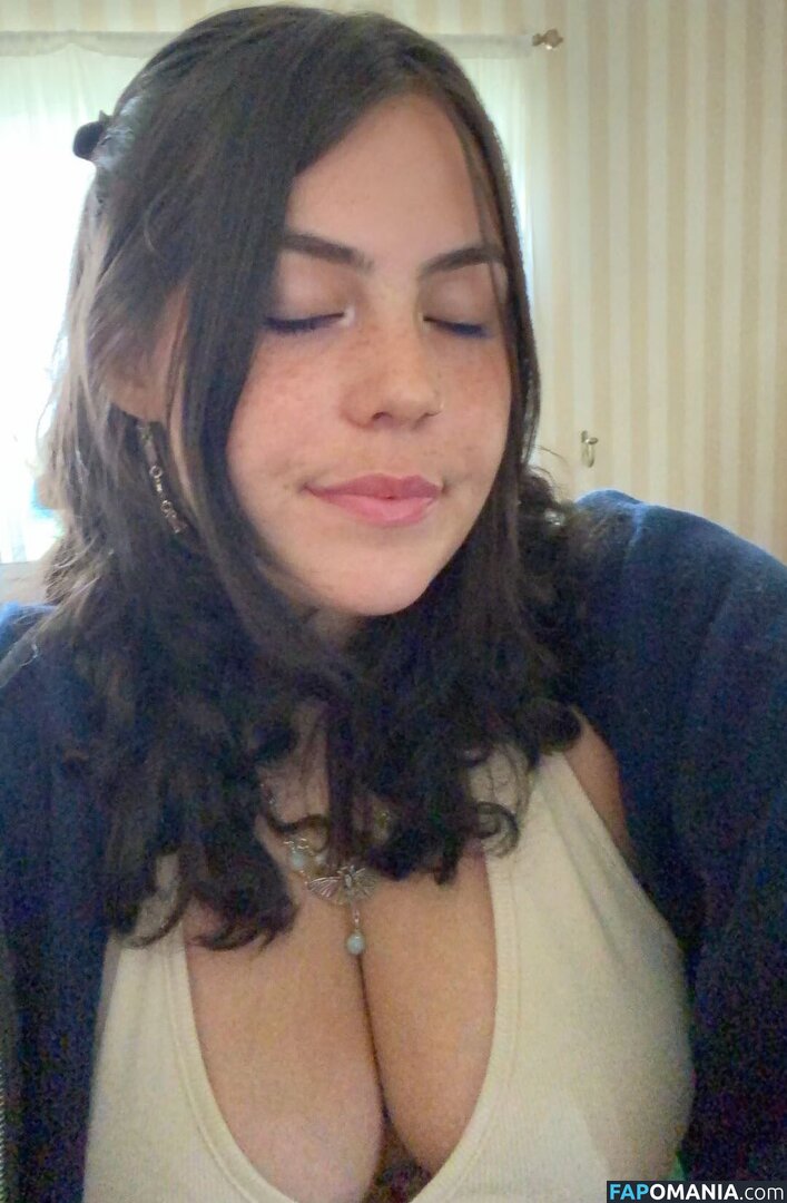 Zobug / snaiIgirl / zobug_ Meztelen OnlyFans  Kikerült fotó #5