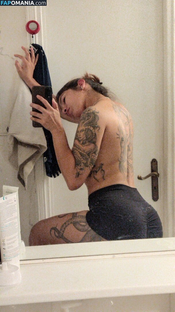 Aline Tavares / Zumbificad4 Meztelen OnlyFans  Kikerült fotó #2